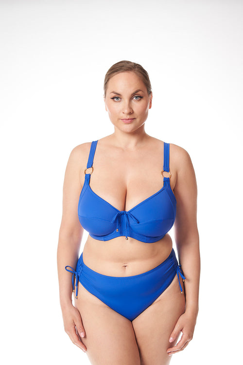 Bikini Tai, Riviera